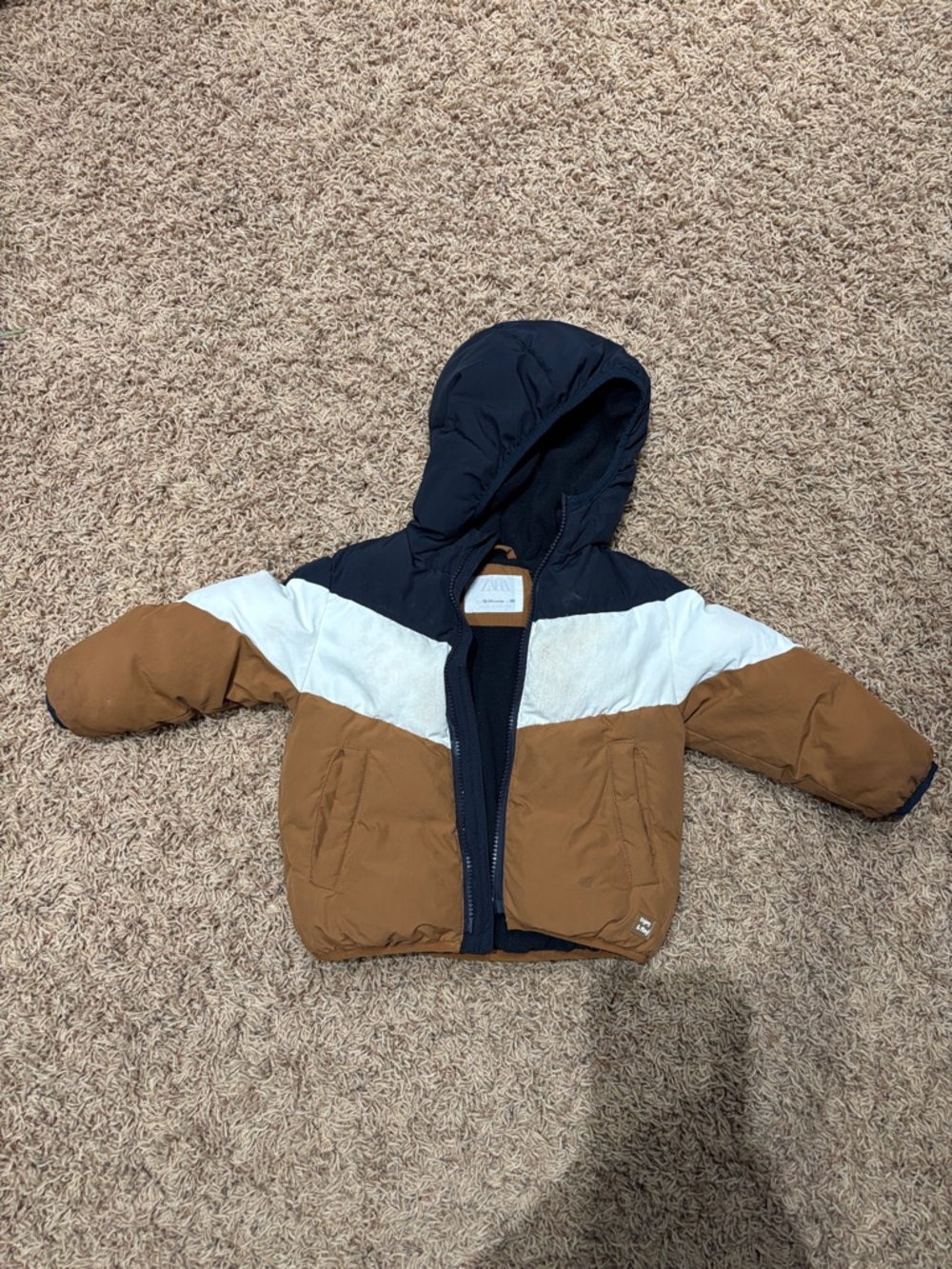 Zara Puffer Jacket in Navy, White & Brown